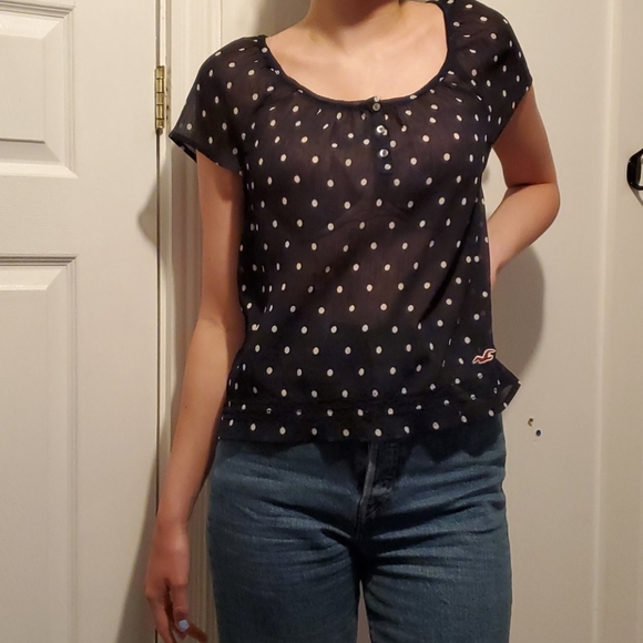 đź’™Hollister Polka-dot Blouse - Picture 12 of 14